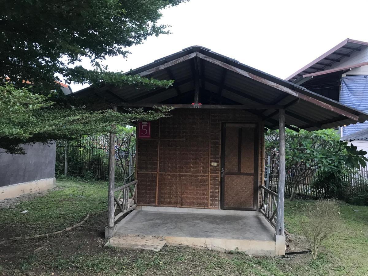 Pai Sleepy Hut Casa de hóspedes Exterior foto