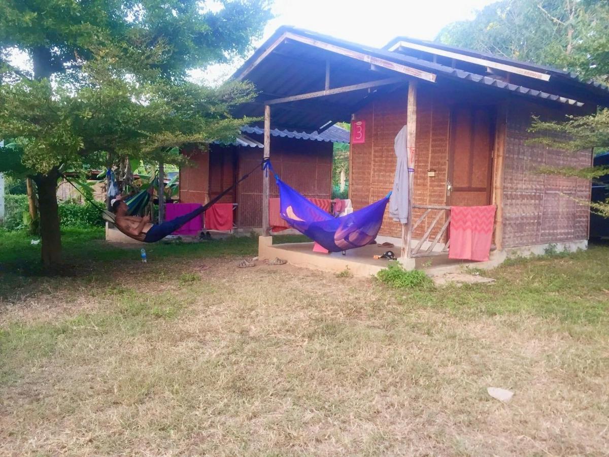 Pai Sleepy Hut Casa de hóspedes Exterior foto